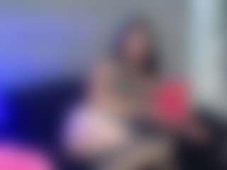 Live cam show with Ivone - Dirty Talk on Camsoda
