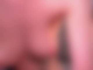 Live cam show with RanyLoveThompson - Blue Eyes on AdultVida.com