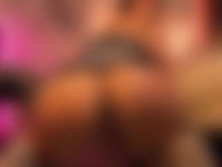 Live cam show with HeyTati - Upskirt on liverealitysex.com