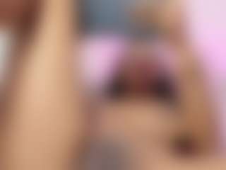 Katemoos's Live Sex Cam Show