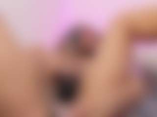 Katemoos's Live Sex Cam Show