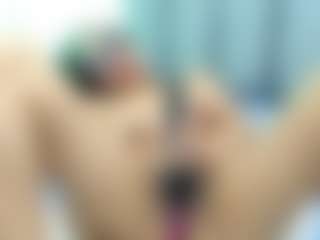 Katemoos's Live Sex Cam Show