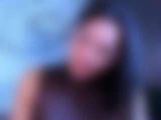 Live cam show with Katemoos - Bra on Latina Girls