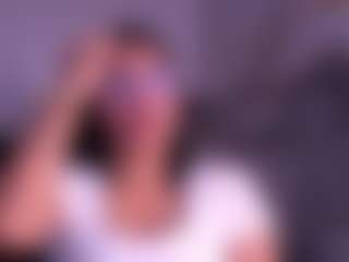 Live cam show with Katemoos - Brown Eyes Brown Hair on Camsoda