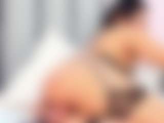 Katemoos's Live Sex Cam Show