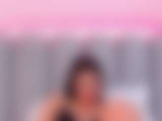 Live cam show with Katemoos - Brown Hair on Camsoda