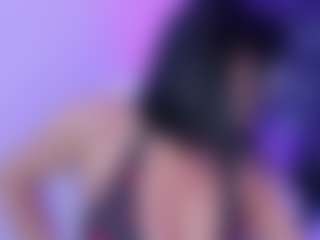 Live cam show with Katemoos - Bra on Camsoda