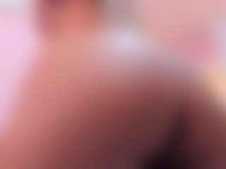 Live cam show with Katemoos - Erotic Dance on fapnchat