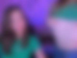 Live cam show with kitniss-dreamy - Mature Young Adult on Uber Horny