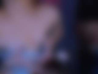 Live cam show with kitniss-dreamy - Granny Dildo on Milfs Live