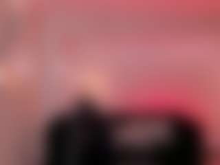 Live cam show with MayaMoretti - Cowgirl on parknlotfishbdy