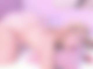 Live cam show with Lia - Spank Blonde Hair on Hubzter Live
