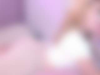 Live cam show with Lia - Teen (18+) on Camsoda