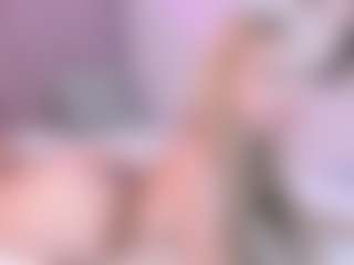 Live cam show with Lia - Blonde Hair Small Tits on chickslive.net