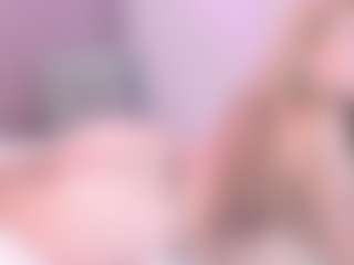 Live cam show with Lia - Teen (18+) on CamwithHer