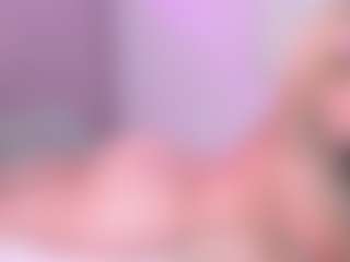 Live cam show with Lia - Blonde Hair on Camsoda