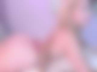 Live cam show with Lia - Blonde Hair on Milfs Live