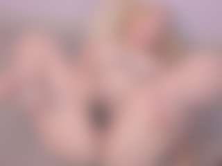 Live cam show with Lia - Brown Eyes Blonde Hair on Camsoda