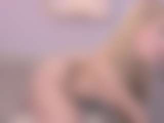 Live cam show with Lia - Foot Fetish on CamwithHer