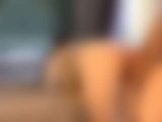 Live cam show with Miley-and-Michael - Green Eyes on Hubzter Live
