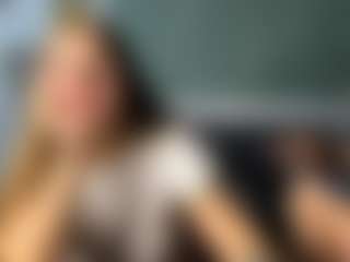Live cam show with Miley-and-Michael - White on Camsoda | united states