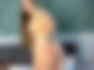 Live cam show with Miley-and-Michael - Spank Brown Hair on fuck-show.com
