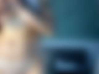 Live cam show with Miley-and-Michael - Public on eurowanks.com