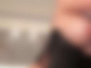 Live cam show with SolAvelar - Teen (18+) on Sweet Sext