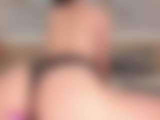 Live cam show with SolAvelar - Average on Camsoda