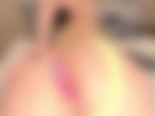 Live cam show with SolAvelar - Brown Hair on Fling VIP Chat