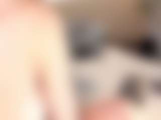 Live cam show with SolAvelar - Brown Hair on Free Soda