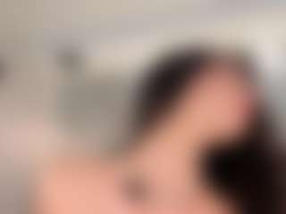 Live cam show with SolAvelar - Skinny on sexylive.show