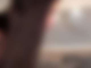 Live cam show with SolAvelar - Average on StripNow