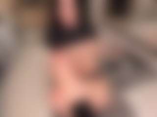 Live cam show with SolAvelar - Flashing on Camsoda