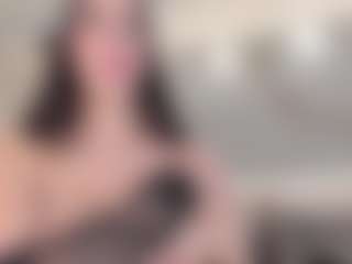 Live cam show with SolAvelar - Brown Hair on CamwithHer