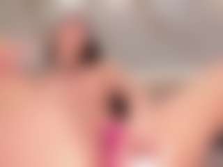 Live cam show with SolAvelar - Brown Hair Teen (18+) on Gym Cam Girls