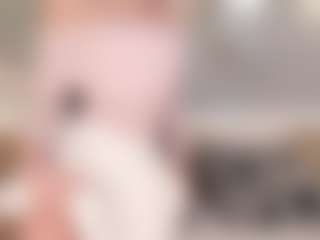 Live cam show with SolAvelar - Shaved Pussy on Big Tits