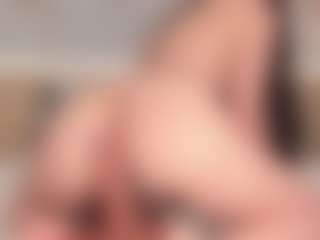 Live cam show with SolAvelar - Bedroom on boobsie.com