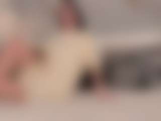 Live cam show with SolAvelar - Brown Hair Teen (18+) on Camsoda