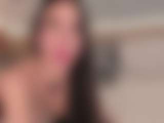 Live cam show with SolAvelar - Skinny on Camming Site
