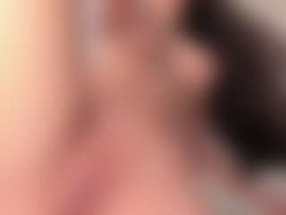 Live cam show with SolAvelar - Shaved Pussy Brown Hair on Camsoda
