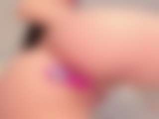 Live cam show with SolAvelar - Brown Eyes on xxxlivecams.org