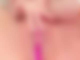 Live cam show with SolAvelar - Teen (18+) on Camsoda