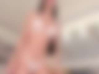 Live cam show with SolAvelar - Flashing on Camsoda