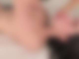 Live cam show with SolAvelar - Fingers on Camsoda