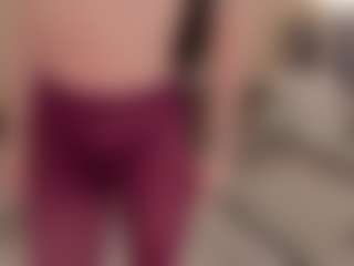 Live cam show with SolAvelar - Blowjob on Hubzter Live