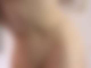 Sue-Holland's Live Sex Cam Show