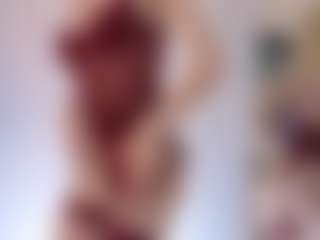 Sue-Holland's Live Sex Cam Show
