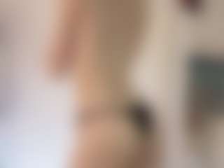 Sue-Holland's Live Sex Cam Show