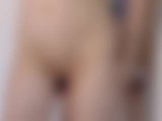 Sue-Holland's Live Sex Cam Show
